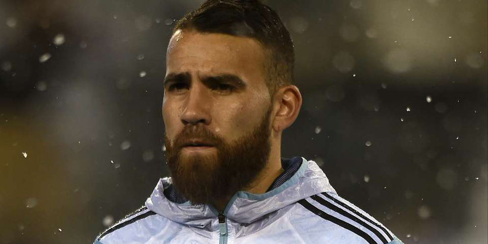 Diincar Madrid, Valencia Rela Berlutut Mohon Otamendi Tak Pergi Diincar Madrid, Valencia Rela Berlutut Mohon Otamendi Tak Pergi