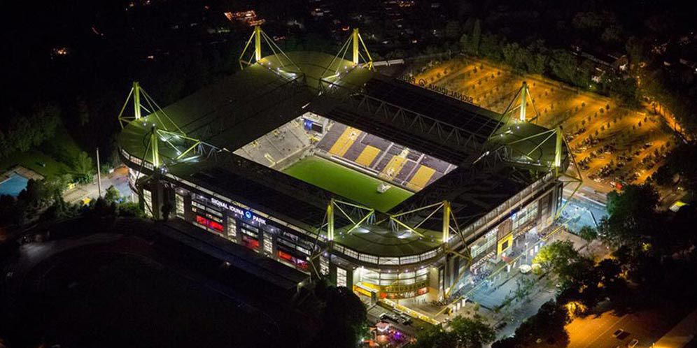 Dortmund: Kurangi Main Ponsel, Fokus Tonton Pertandingan! Dortmund: Kurangi Main Ponsel, Fokus Tonton Pertandingan!