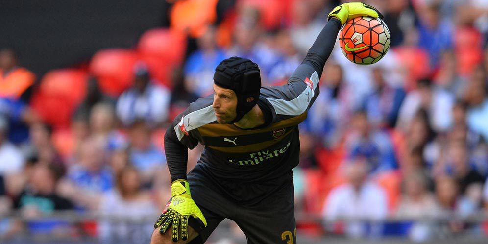 Carragher Anggap Cech Tak Pantas Dapat Kritik Carragher Anggap Cech Tak Pantas Dapat Kritik