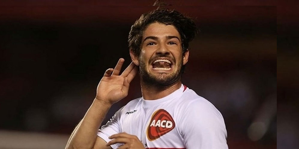 United dan Chelsea Siap Jadikan Pato Sebagai Pembelian Selanjutnya United dan Chelsea Siap Jadikan Pato Sebagai Pembelian Selanjutnya