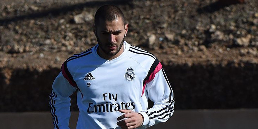Absen Bela Madrid, Benzema Terbang ke London? Absen Bela Madrid, Benzema Terbang ke London?