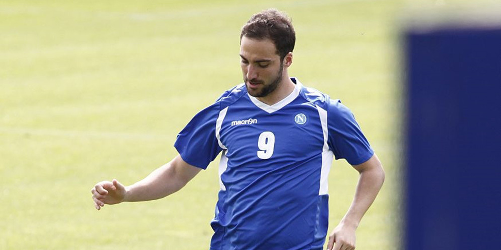 Ditolak Benzema, Arsenal Kini Ngebet Higuain Ditolak Benzema, Arsenal Kini Ngebet Higuain