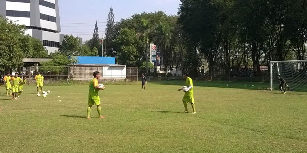 Mandul, Persebaya United Tertolong Penalti Dutra Mandul, Persebaya United Tertolong Penalti Dutra