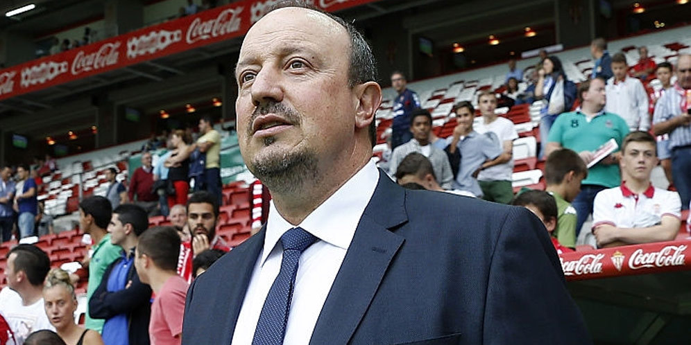 Forlan Ingatkan Benitez Sulitnya Madrid
