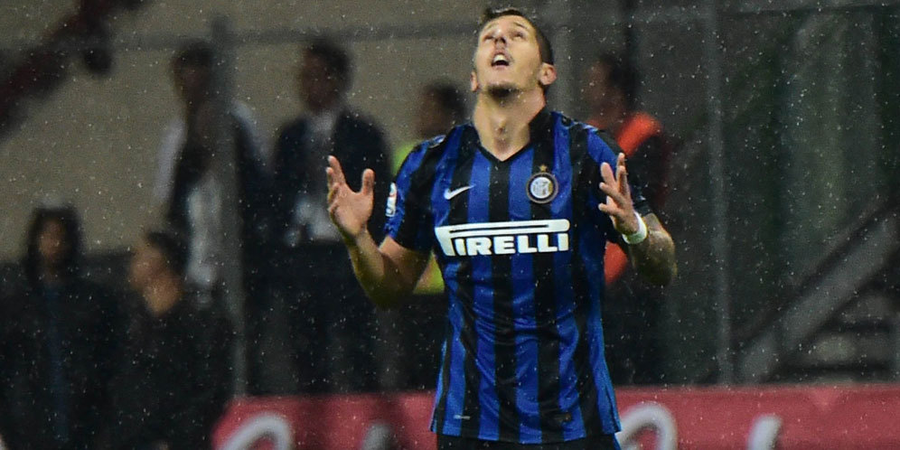 Jovetic Gembira Cetak Gol Dramatis Lawan Atalanta Jovetic Gembira Cetak Gol Dramatis Lawan Atalanta