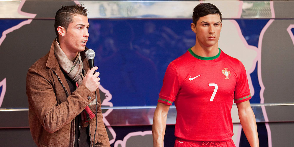 Ronaldo Rogoh Kocek 30 Ribu Euro Untuk Duplikat Dirinya Ronaldo Rogoh Kocek 30 Ribu Euro Untuk Duplikat Dirinya
