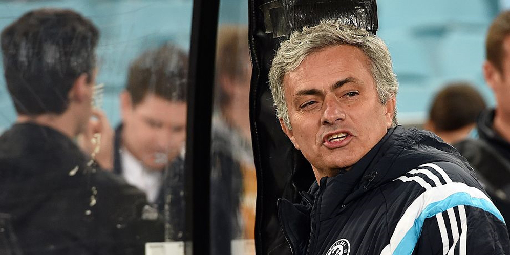 Bates Sebut Chelsea Tengah Alami Krisis Bates Sebut Chelsea Tengah Alami Krisis