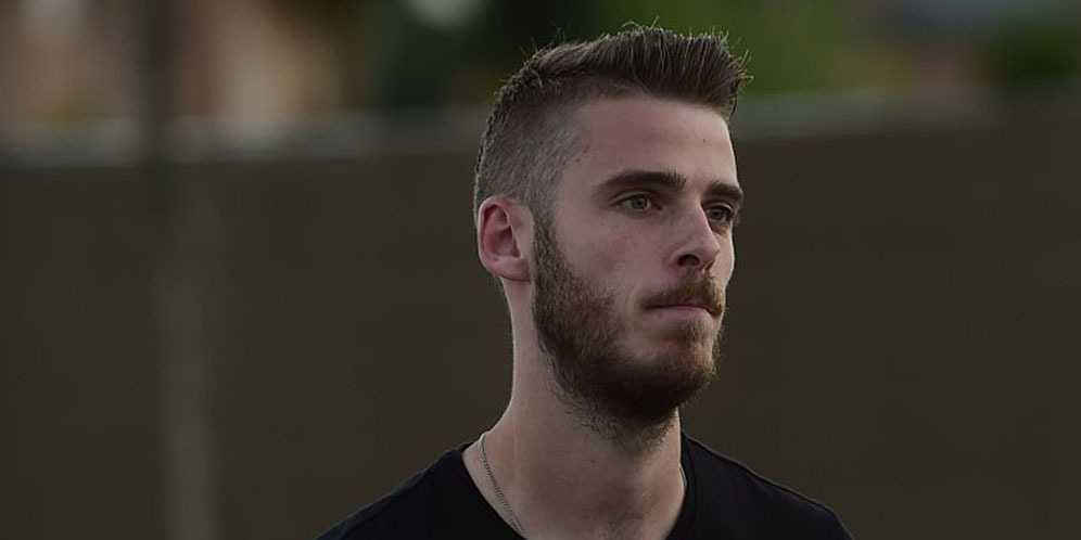 Batal Pindah ke Madrid, Mata Hibur De Gea dengan Pelukan 