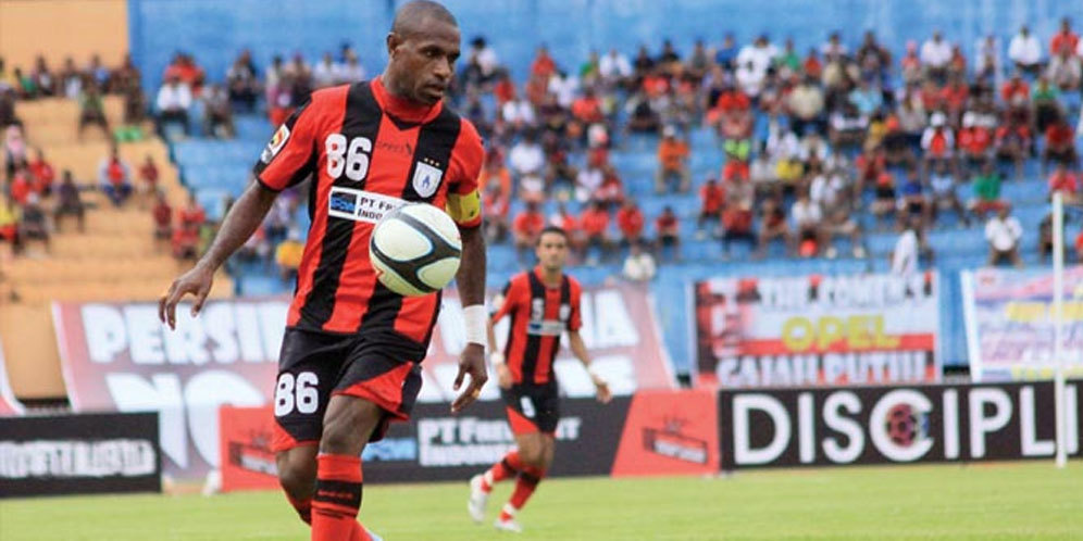 Boaz Gabung PBFC, Tim Lain Protes Boaz Gabung PBFC, Tim Lain Protes
