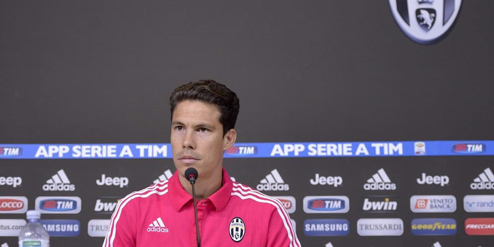 Hernanes Antusias Tampil di Liga Champions Bersama Juve Hernanes Antusias Tampil di Liga Champions Bersama Juve