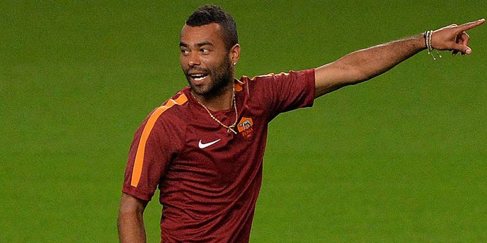 Dikucilkan, Ashley Cole Pilih Tetap Bertahan di Roma Dikucilkan, Ashley Cole Pilih Tetap Bertahan di Roma