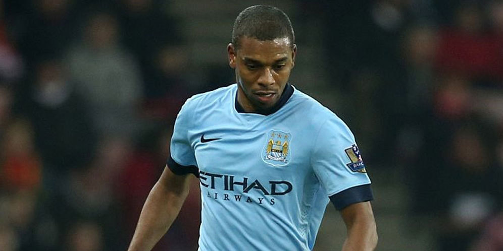 Fernandinho: Sterling dan Silva Buat City Terus Dominan Fernandinho: Sterling dan Silva Buat City Terus Dominan