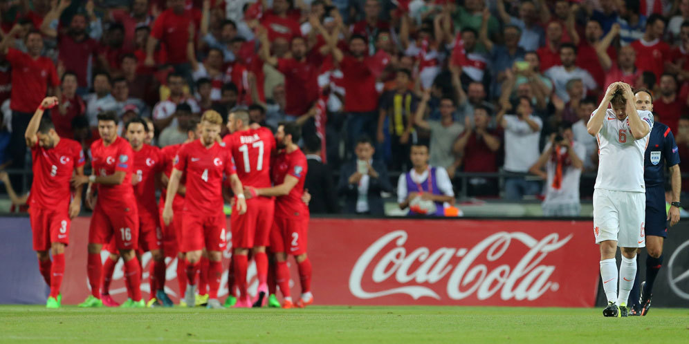 Hasil Pertandingan Turki vs Belanda: Skor 3-0 Hasil Pertandingan Turki vs Belanda: Skor 3-0