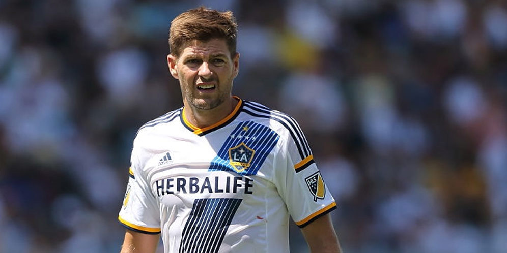 Dianggap Seleb Kelas Rendah, Gerrard Justru Senang