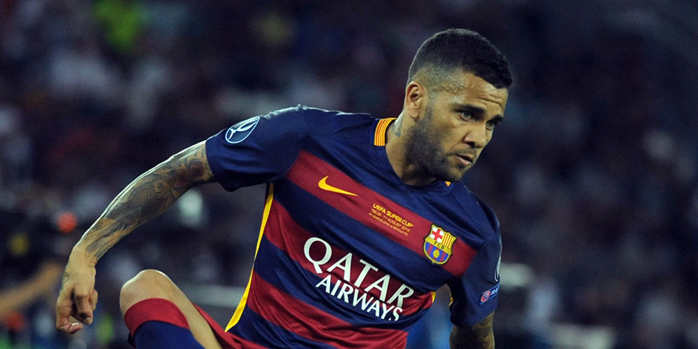 Mourinho Ingin Gantikan Ivanovic dengan Dani Alves