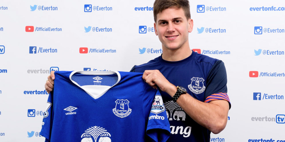Pemain Everton Ini Sempat Dilarang Sang Ayah Bermain Sepakbola Pemain Everton Ini Sempat Dilarang Sang Ayah Bermain Sepakbola