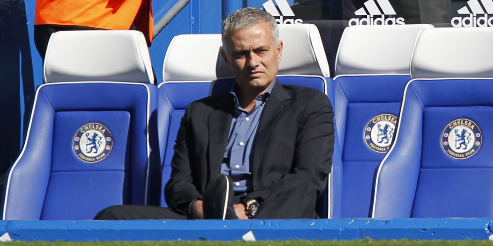 Kartu Merah Gabriel Dihapus, Mourinho Semprot FA Kartu Merah Gabriel Dihapus, Mourinho Semprot FA