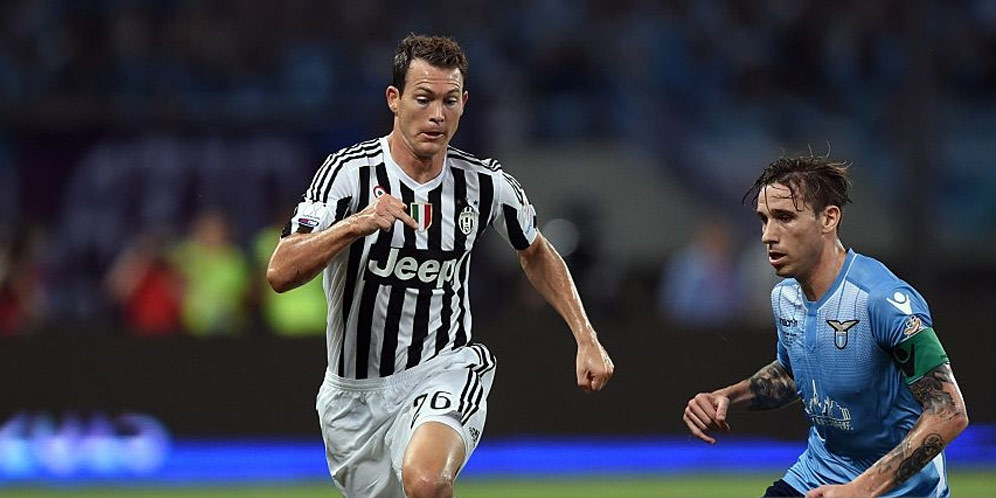 Lichtsteiner Terancam Absen Lawan Napoli Lichtsteiner Terancam Absen Lawan Napoli