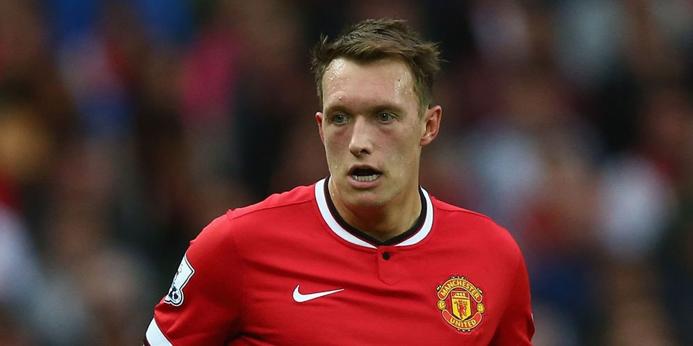 Phil Jones: MU Tak Punya Alasan Gagal Juara Premier League Phil Jones: MU Tak Punya Alasan Gagal Juara Premier League