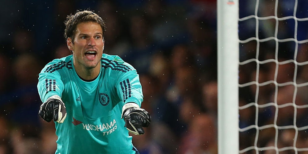 Begovic: Di Chelsea Saya Bekerja Dengan Yang Terbaik Begovic: Di Chelsea Saya Bekerja Dengan Yang Terbaik