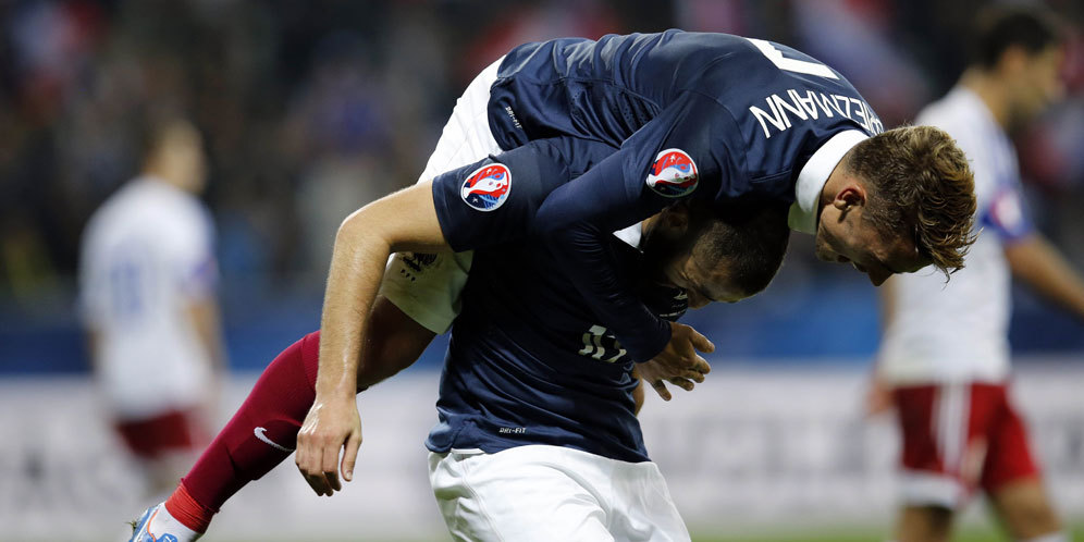 Benzema Cedera Gara-gara Gendong Griezmann? Benzema Cedera Gara-gara Gendong Griezmann?