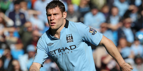 James Milner dan kawan-kawan diinstruksikan menyaksikan video pertandingan Malaga. (c) AFP