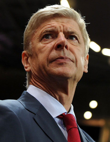 Wenger harus belanja pemain dengan tepat untuk meraih gelar juara. (c) Arsenal