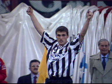Vieri saat memperkuat Juve. (c) RaiSport