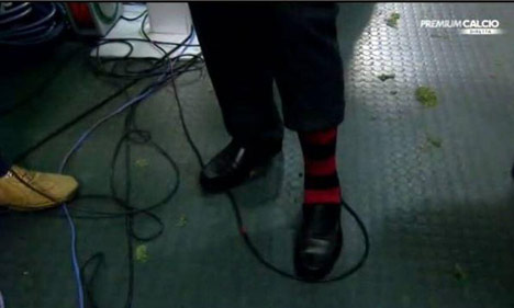 Kaos kaki anyar Galliani