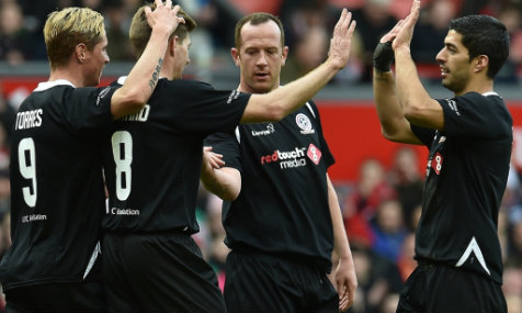 Fernando Torres, Steven Gerrard dan Luis Suarez, plus Charlie Adam.