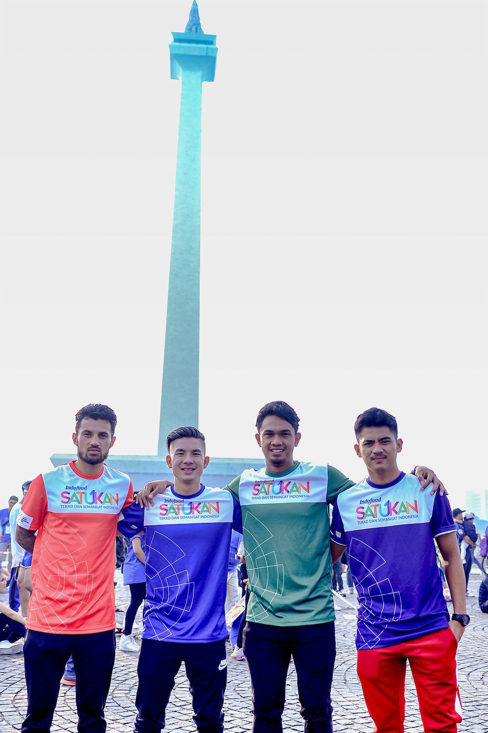 Achmad Hisyam dari PSS Sleman, Kim Kurniawan dari Persib Bandung, Stefano Lilipaly dari Bali United dan Dalmiansyah Matutu dari Arema FC turut menyuarakan ajakan kepada masyarakat untuk mendukung tim nasional yang akan bertanding dan menjadi tuan rumah yang baik, demi suksesnya Asian Games 2018 dalam kampanye Indofood SATUKAN Tekad dan Semangat Indonesia dengan berpartisipasi dalam Parade Asian Games 2018 bersama dengan ribuan peserta parade lainnya di Car Free day hari ini 13 Mei 2018.