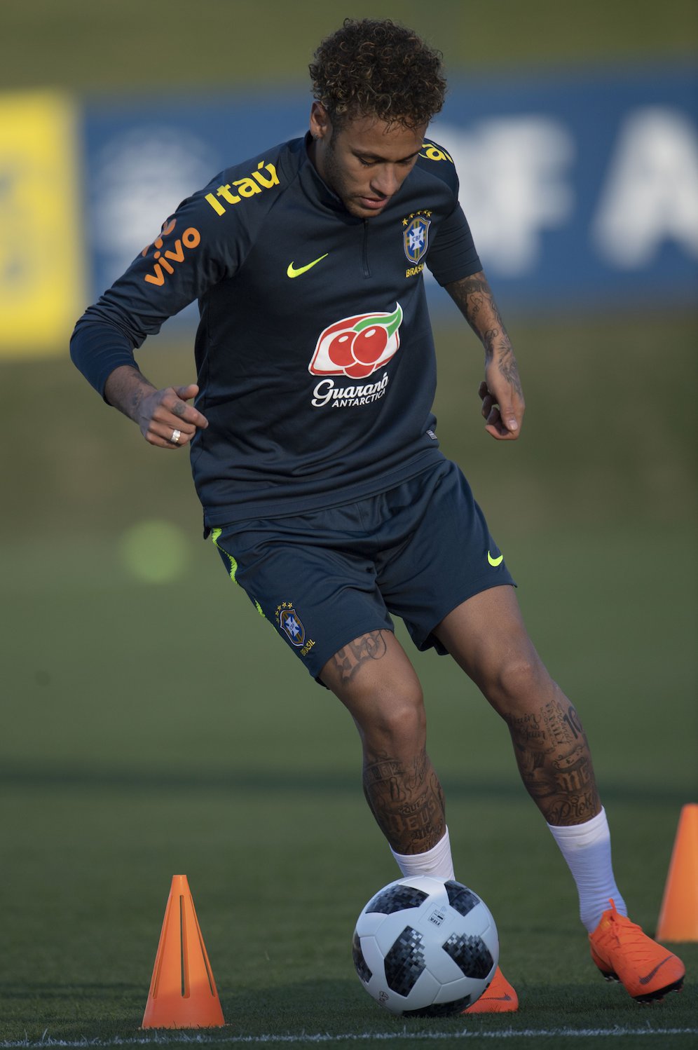 Neymar.