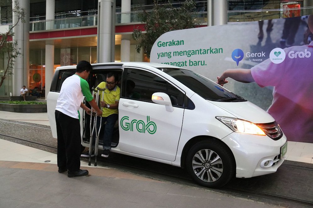  (c) Grab