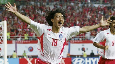 Ahn Jung-Hwan usai mencetak gol ke gawang Italia pada Piala Dunia 2002 (c) FIFA