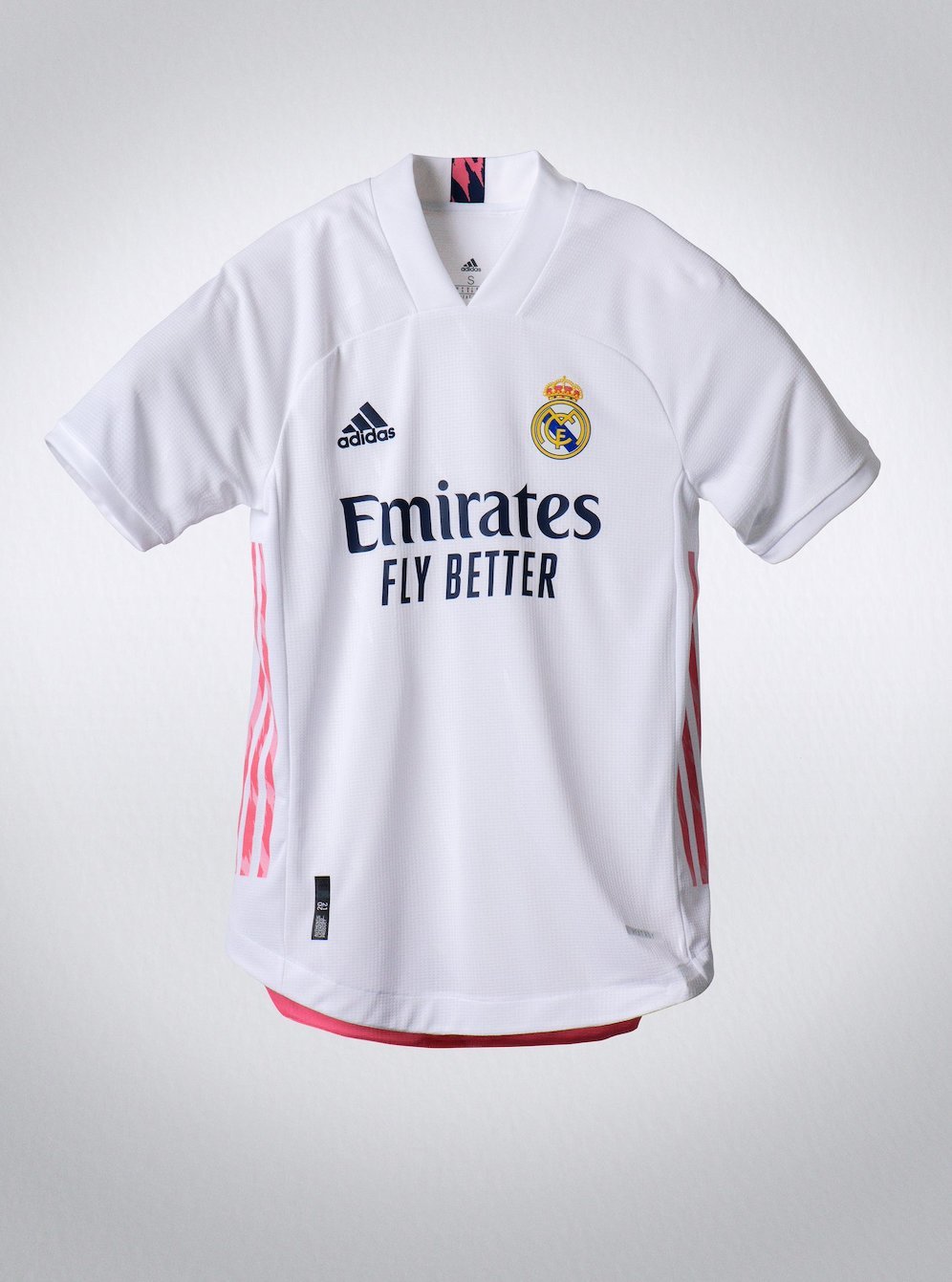 Jersey Kandang Real Madrid 2020/21 (c) Adidas
