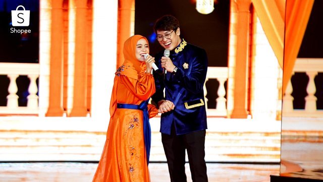Penampilan apik dari Lesti dan Billar memeriahkan panggung TV Show Shopee Big Ramadan Sale. (c) Shopee