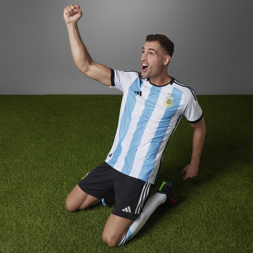 Jersey kandang Argentina untuk Piala Dunia 2022 (c) Adidas
