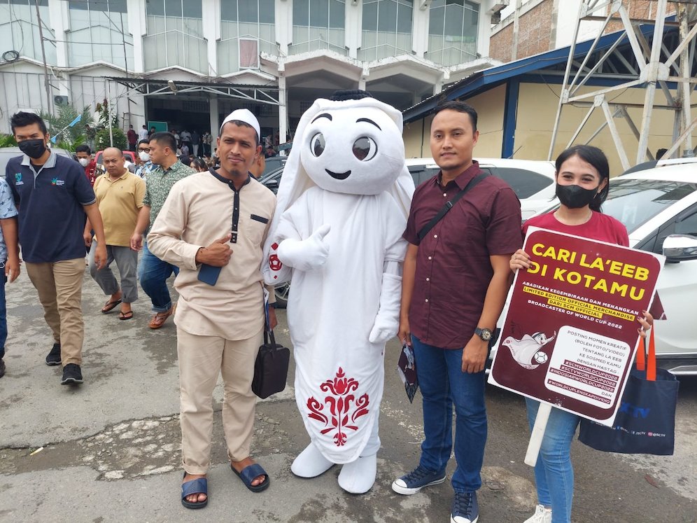 Laeeb mengawali kunjungannya di Medan dengan mengunjungi Masjid Agung Sumatera Utara (c) SCM