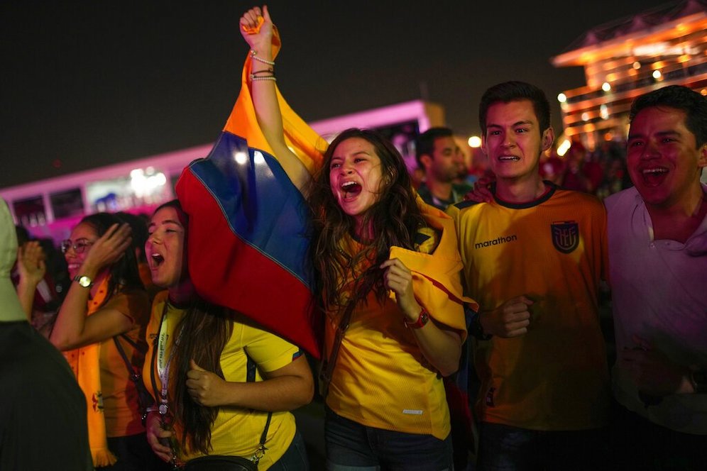 Suasana di fan zone saat laga pembuka Piala Dunia 2022 antara Qatar vs Ekuador (c) AP Photo/Francisco Seco