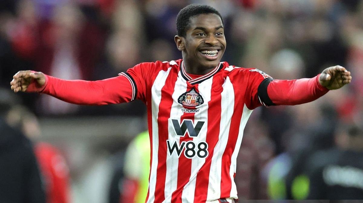 Noah Sadiki (c) Official Sunderland