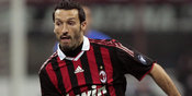 Zambrotta: Messi dan Ronaldo Kuat Seperti Maradona Zambrotta: Messi dan Ronaldo Kuat Seperti Maradona