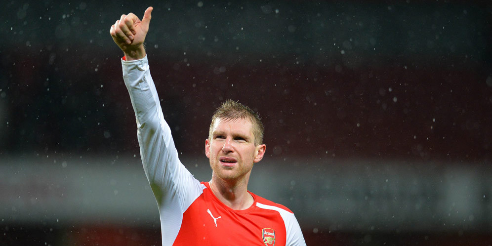 Mertesacker Tak Menyerah Kejar Titel Juara Premier League