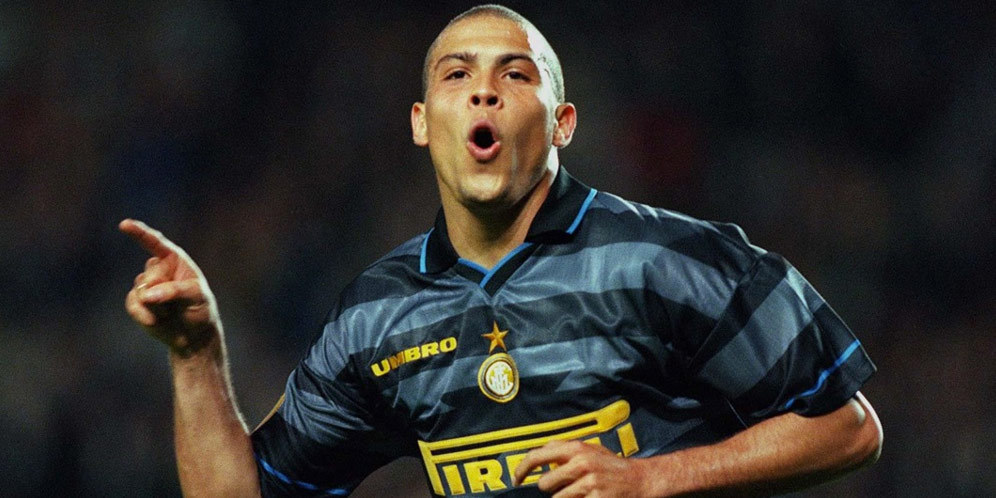 Pengakuan Ronaldo: Gabung Milan Karena Ditolak Inter Pengakuan Ronaldo: Gabung Milan Karena Ditolak Inter