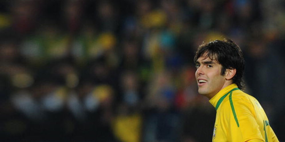Dream Team Kaka: Ada Ronaldinho, Messi Minggir Dream Team Kaka: Ada Ronaldinho, Messi Minggir