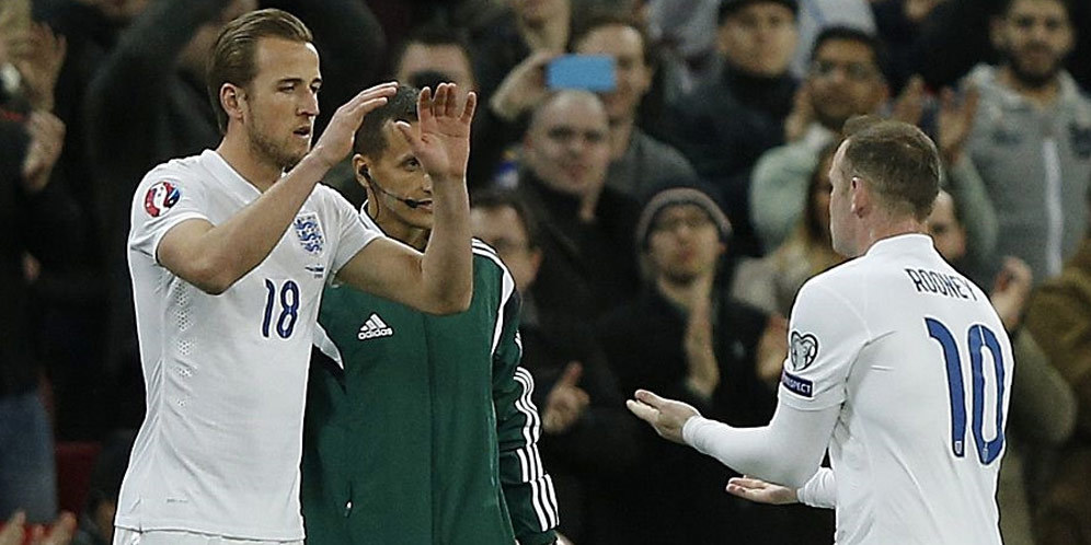 Kane dan Rooney Tak Bisa Berduet di Lini Depan Timnas Inggris Kane dan Rooney Tak Bisa Berduet di Lini Depan Timnas Inggris