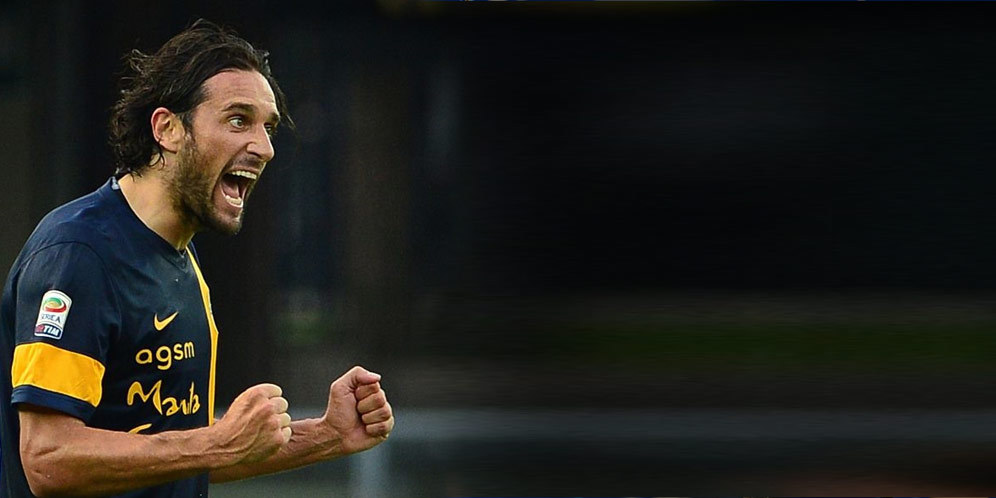 Predator Itu Bernama Luca Toni Predator Itu Bernama Luca Toni