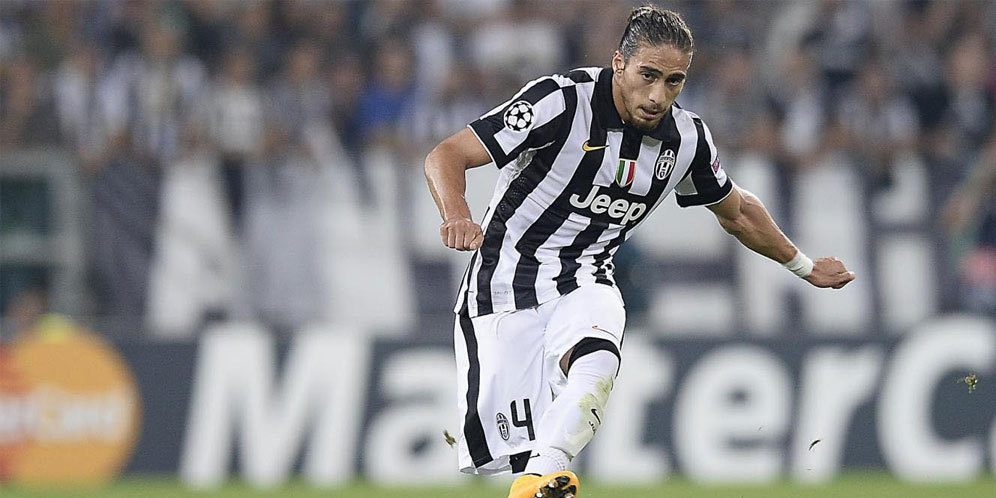 Liverpool Ikut Gabung Perburuan Caceres Liverpool Ikut Gabung Perburuan Caceres