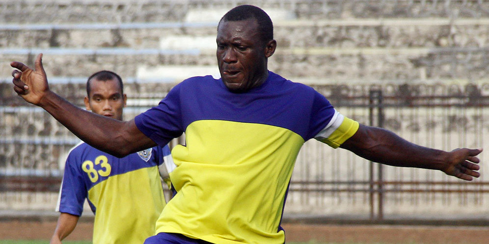 Dzumafo dan Okto Maniani Gabung Gresik United Dzumafo dan Okto Maniani Gabung Gresik United