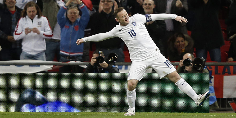 Gerrard Heran Publik Inggris Tak Lagi Respek Pada Rooney Gerrard Heran Publik Inggris Tak Lagi Respek Pada Rooney
