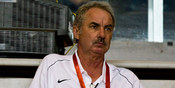 Kelompok 85 Wacanakan Alfred Riedl Jadi Pelatih Timnas Kelompok 85 Wacanakan Alfred Riedl Jadi Pelatih Timnas
